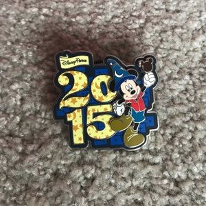 Disney Pin - Mickey 2015